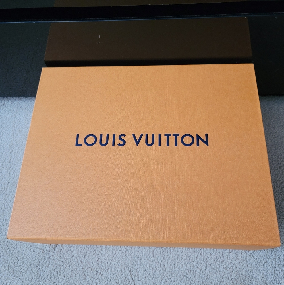 Louis vuitton box